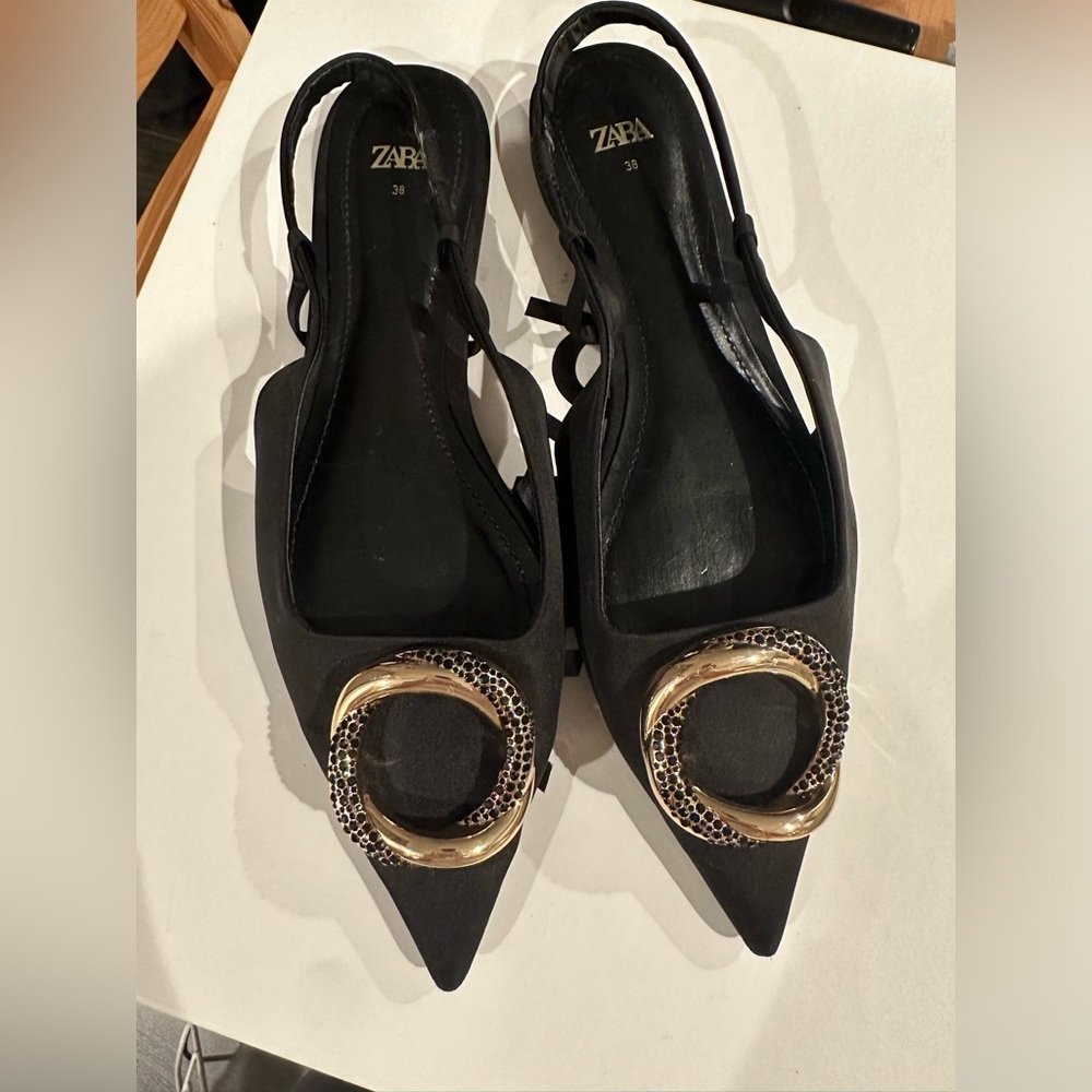 Zara Flats